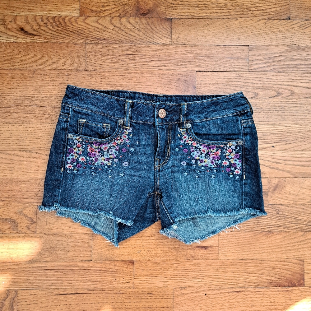 American Eagle Floral Denim Shorts Sz 4